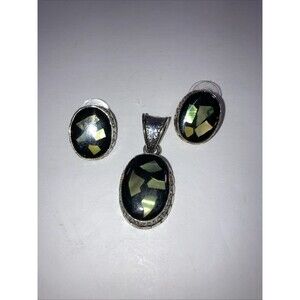 Vintage  Plated Oval With Abalone Inlay Pendant Necklace Stud Earrings